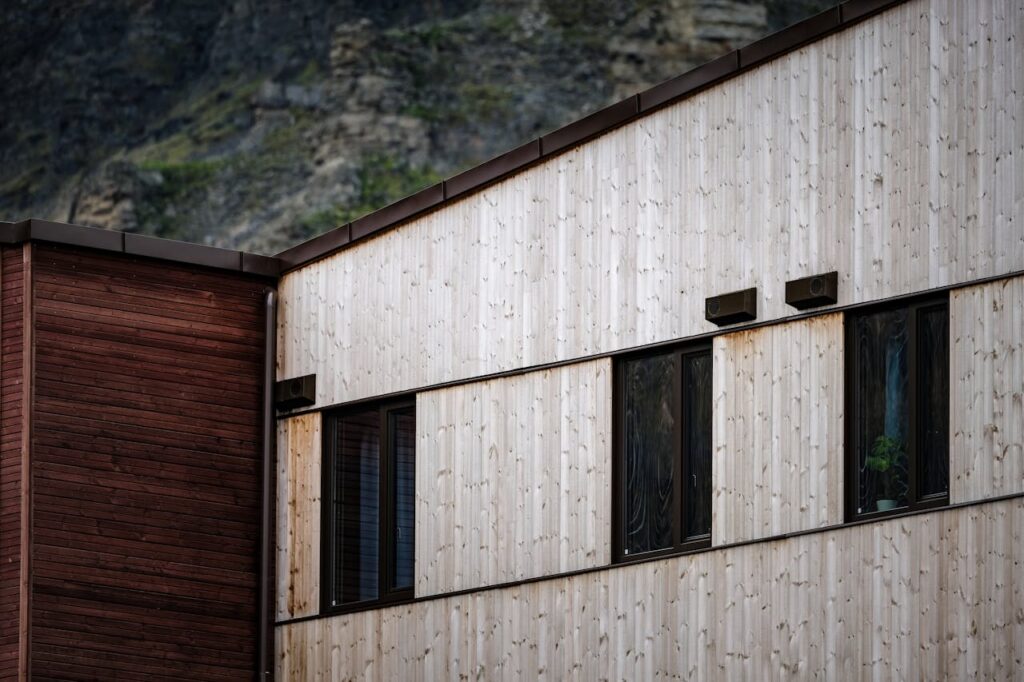 Faut-il entretenir sa maison en bois ?