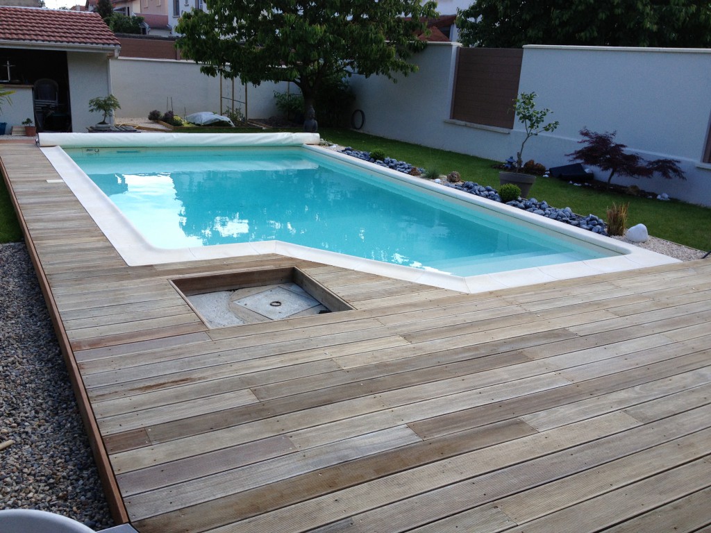 terrasse en bangkiraï (bankirai) dégrisée