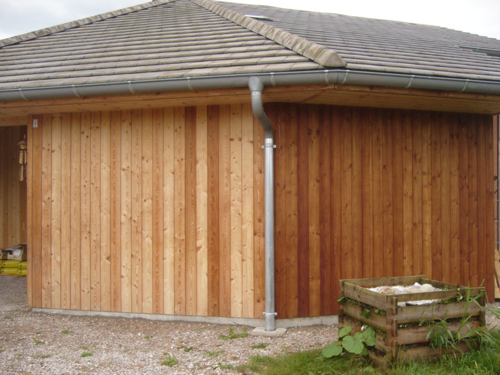 bardage en mélèze d'une maison bioclimatique