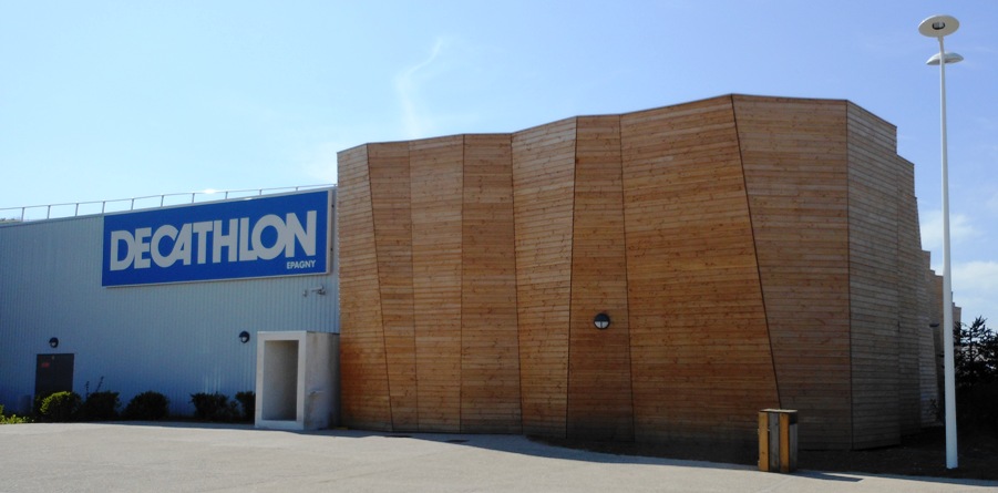 bardage bois magasin Décathlon Annecy-Epagny