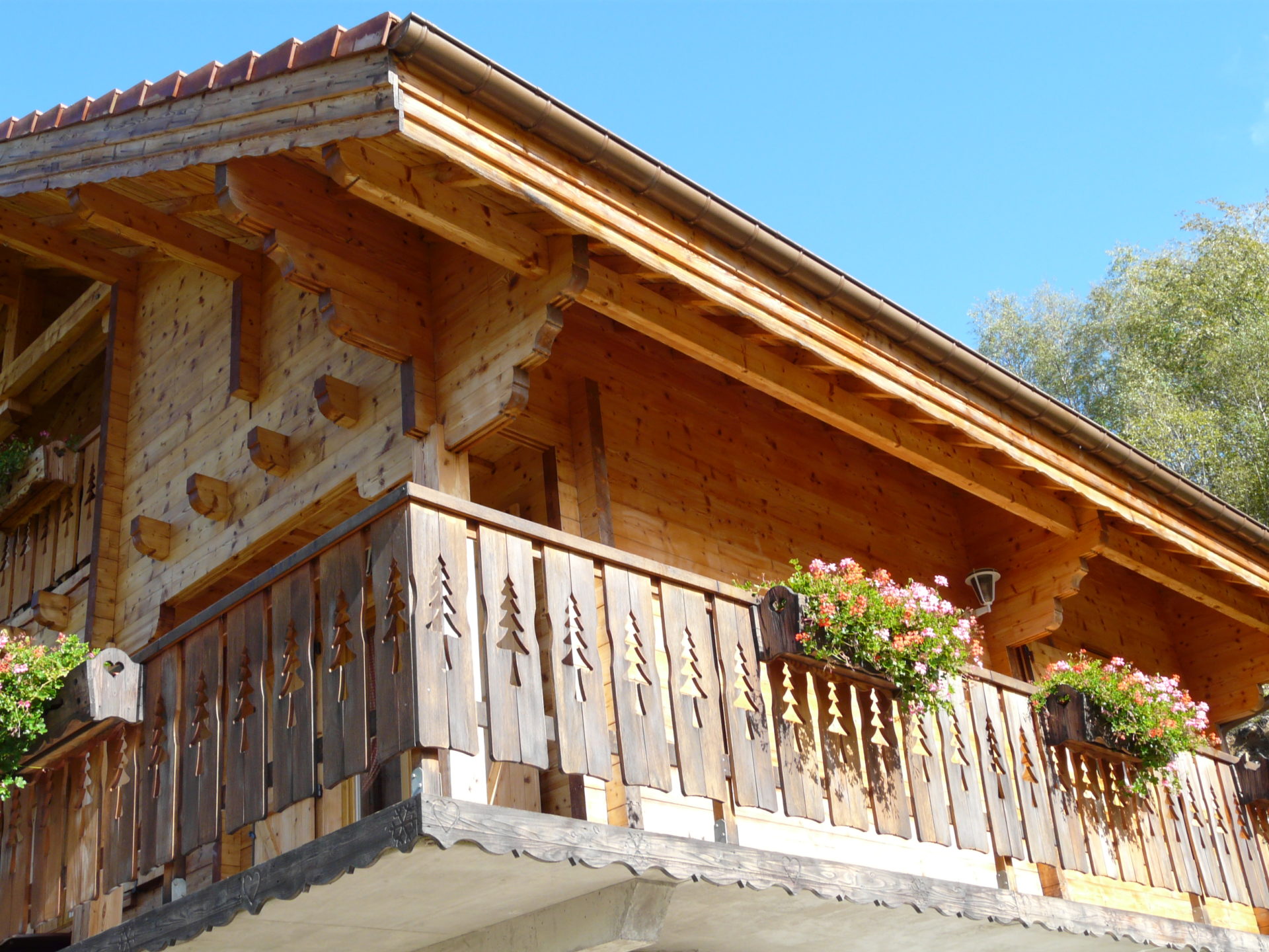 Aspect d'un chalet bois après sablage