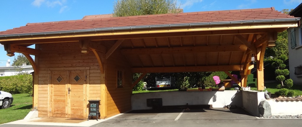 un abri voiture en bois