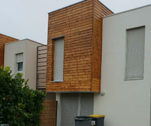 Rénover ou entretenir un chalet en bois avec l’huile flamande Mauler
