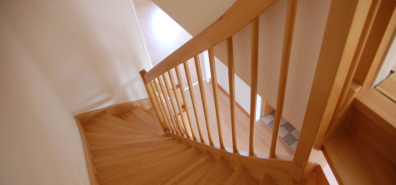 Escalier en bois vitrifié