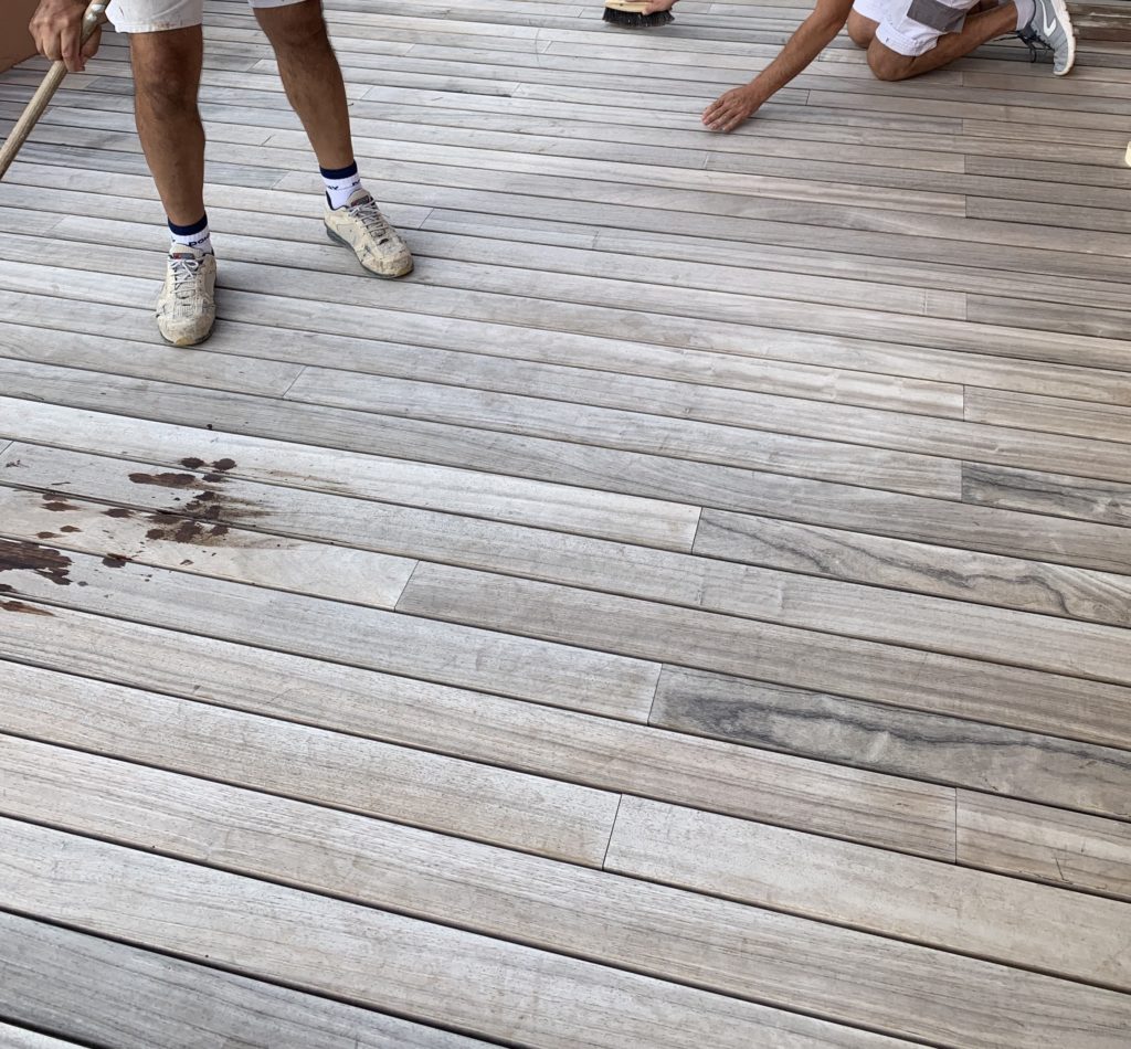 Terrasse en bois exotique, non traité