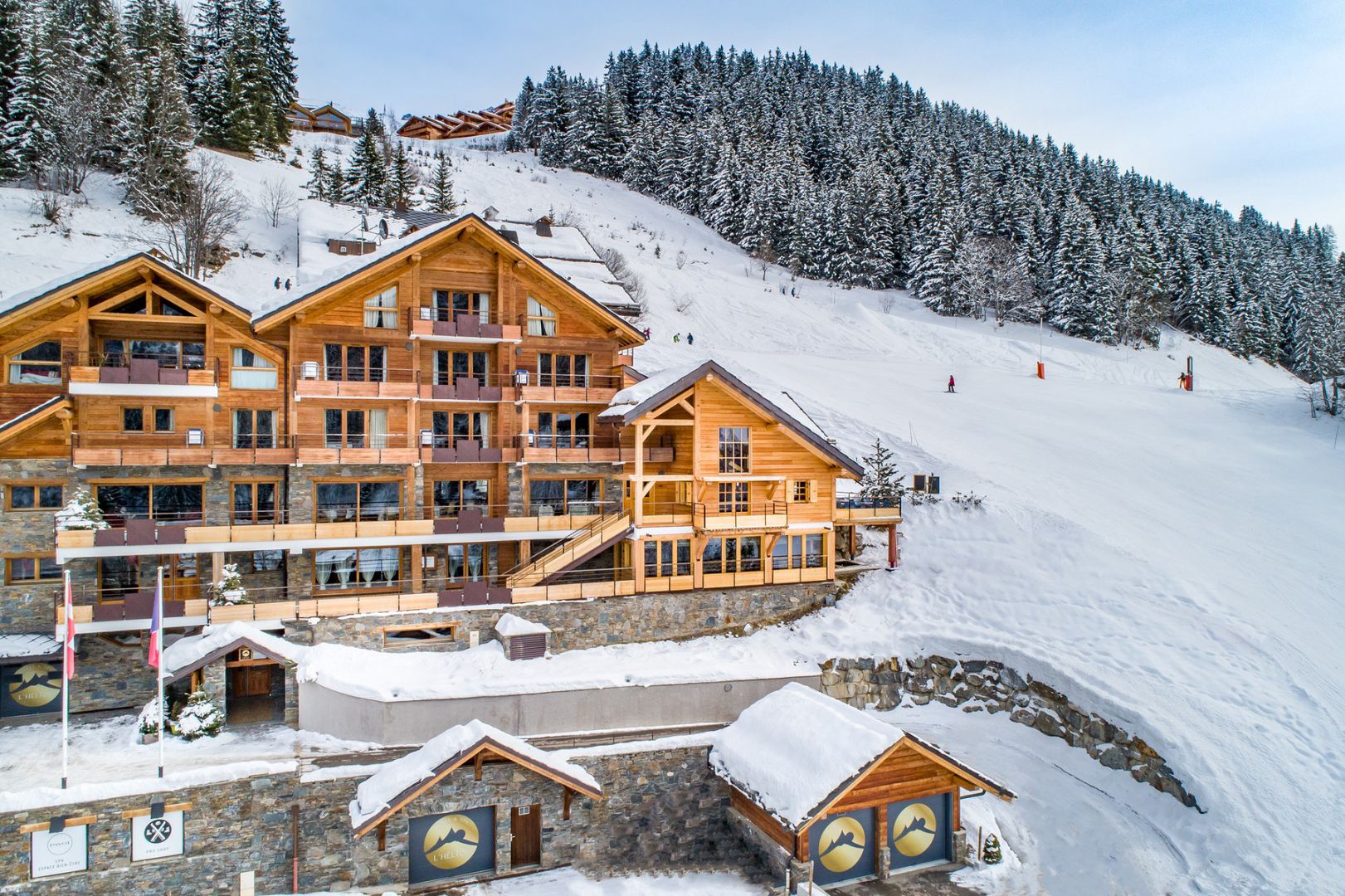 L' entretien d'un chalet en bois en hiver !