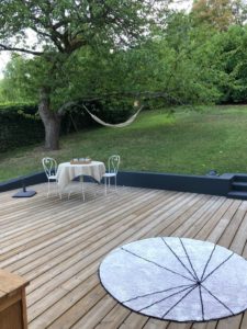 jolie terrasse en bois