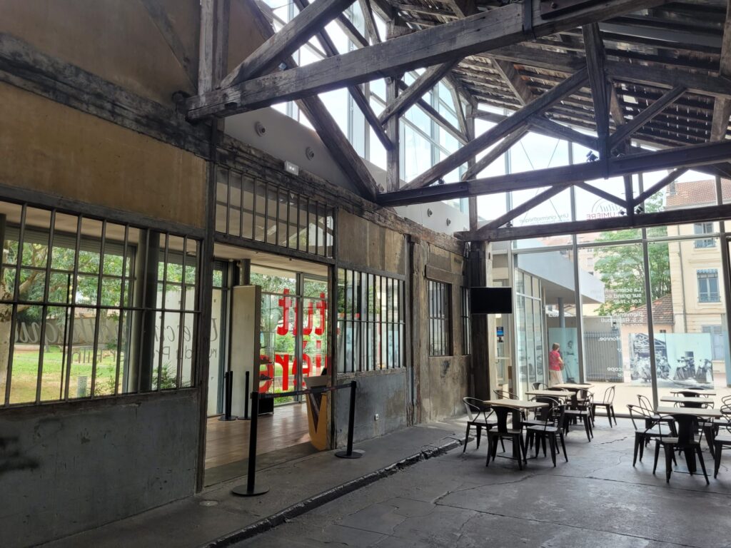 Hangar du Premier Film - Entrée